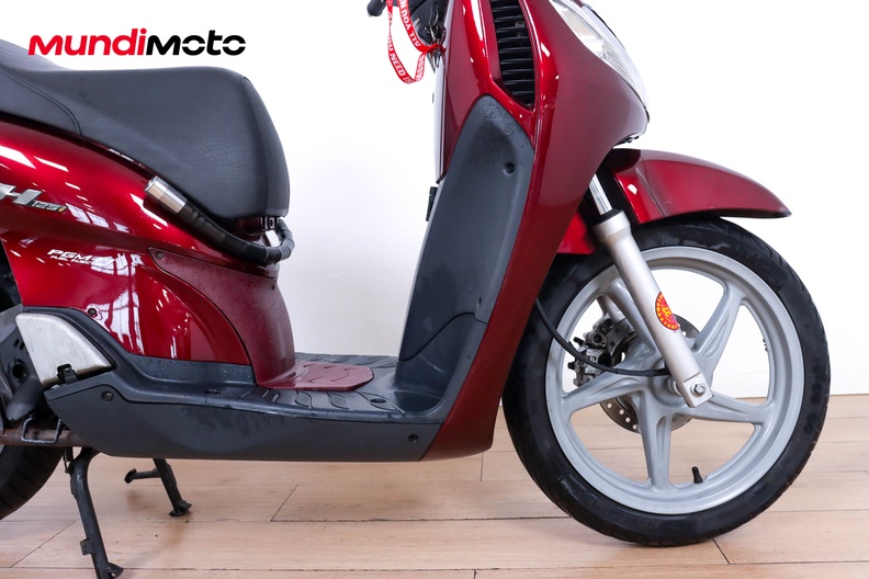 Motorbike image 13