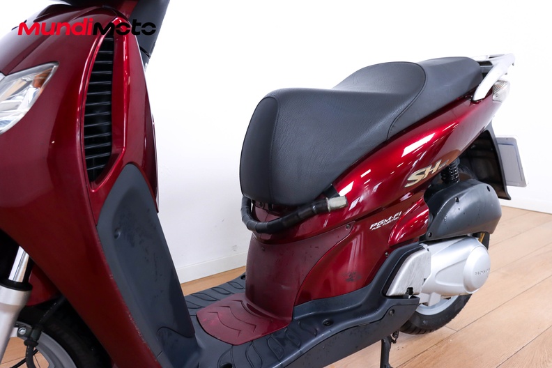 Motorbike image 8