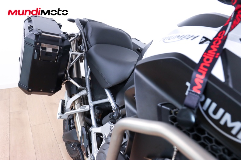 Motorbike image 12
