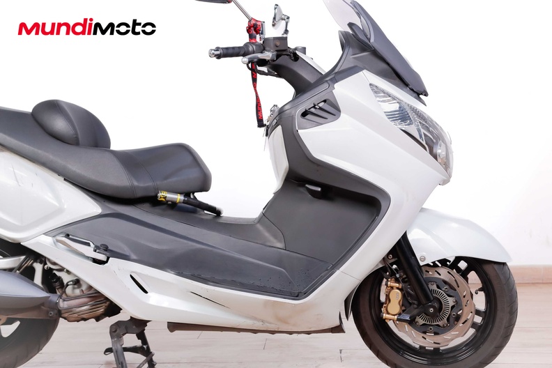 Motorbike image 12