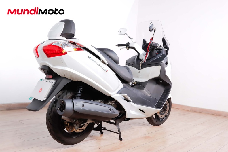 Motorbike image 2