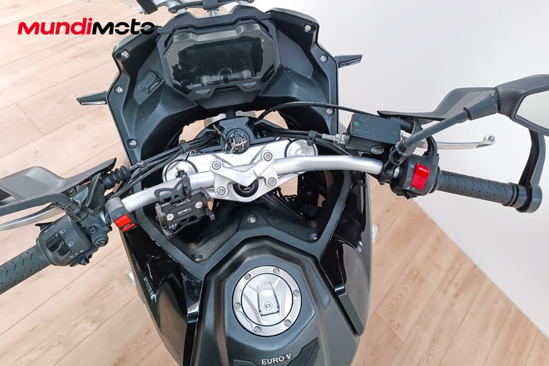 Motorbike image 10