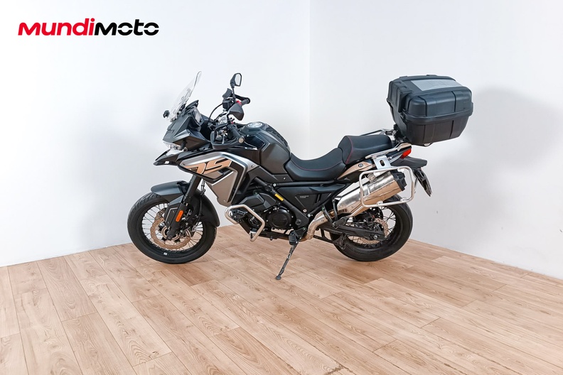Motorbike image 5