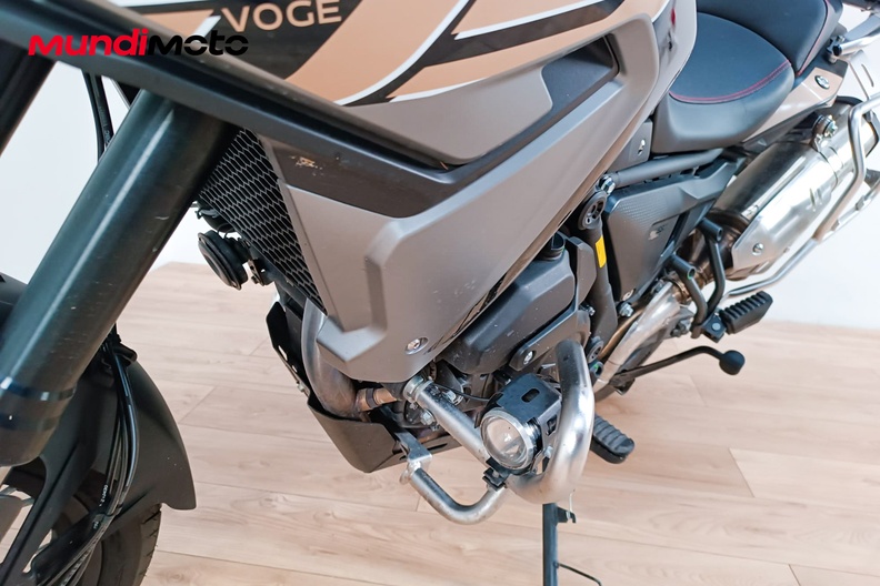 Motorbike image 9