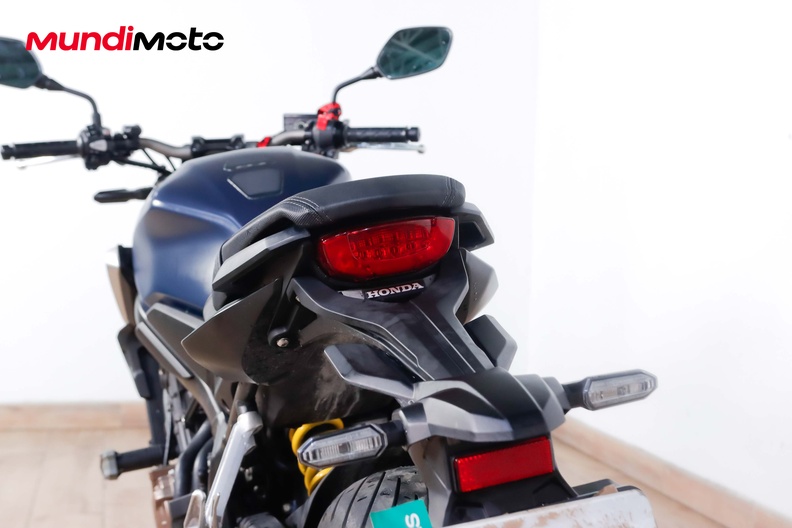 Motorbike image 9