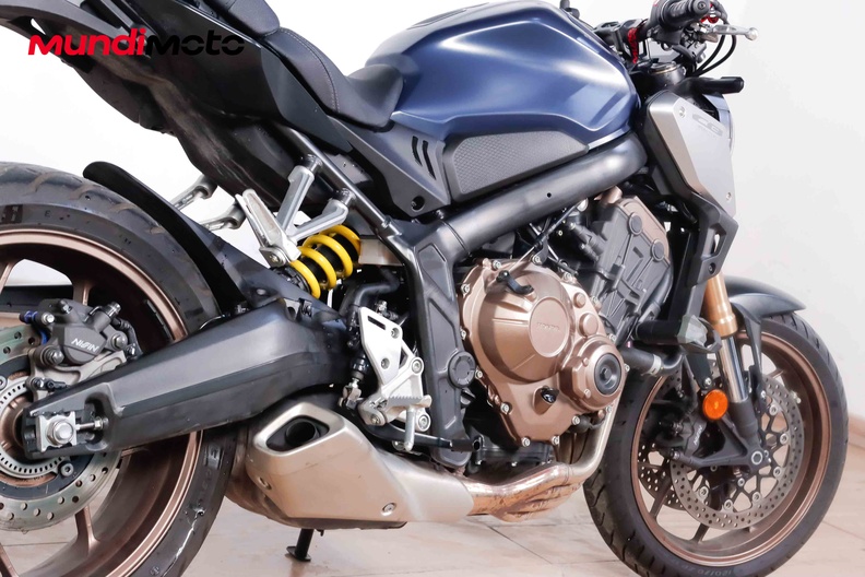 Motorbike image 3