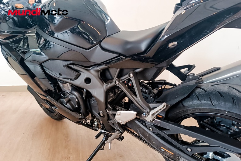 Motorbike image 8