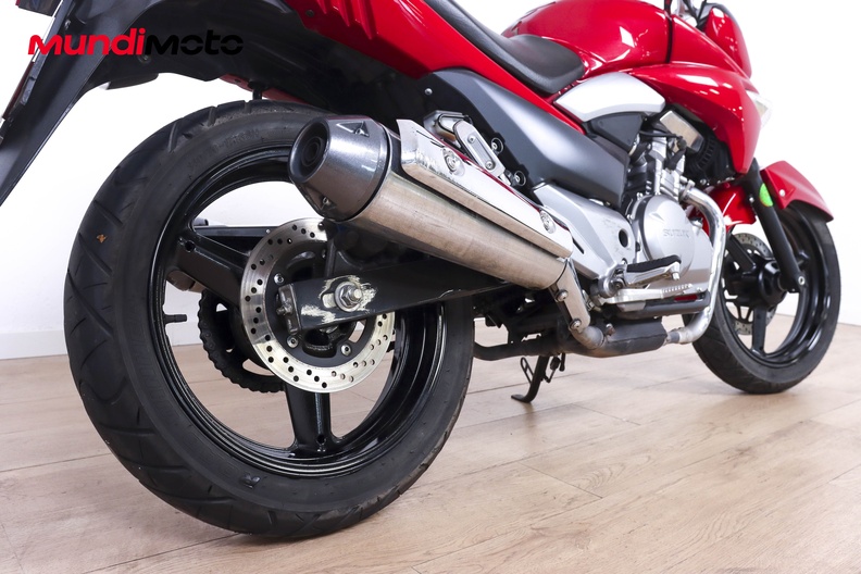 Motorbike image 3