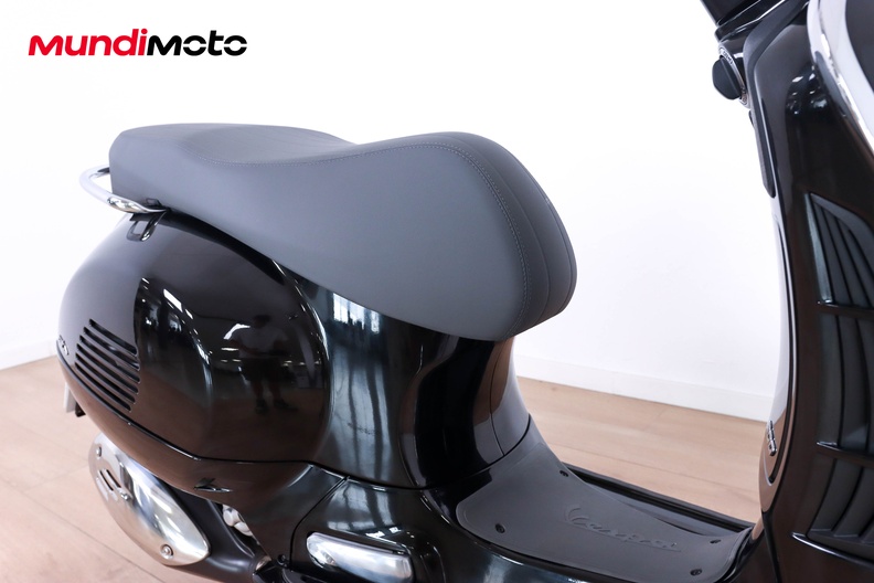 Motorbike image 13