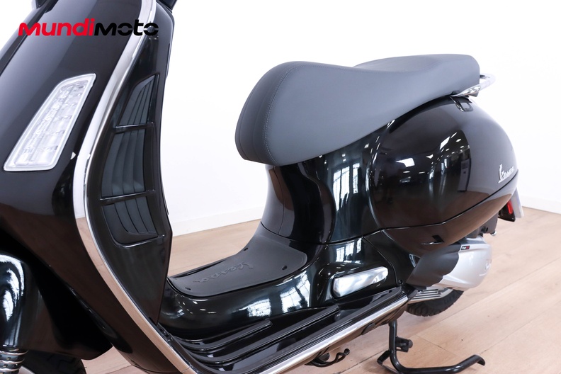 Motorbike image 9