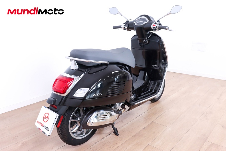 Motorbike image 2