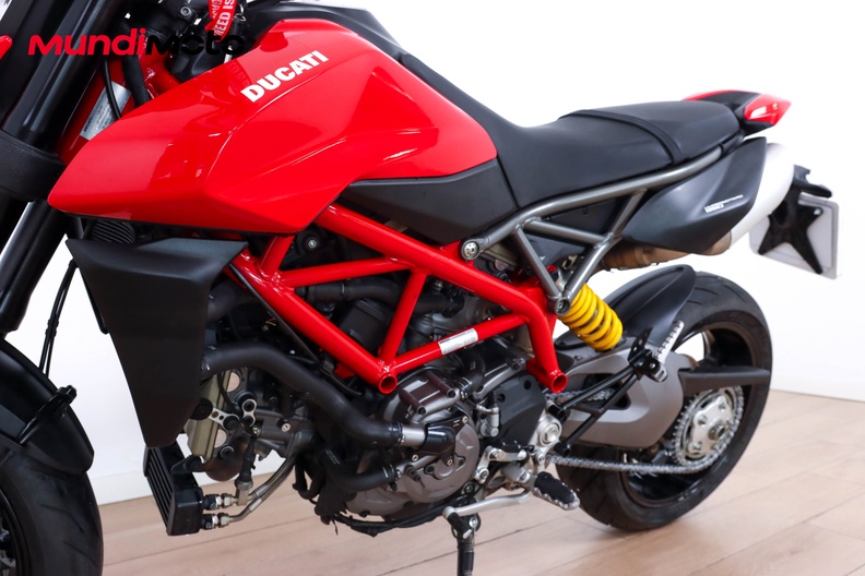 Motorbike image 8