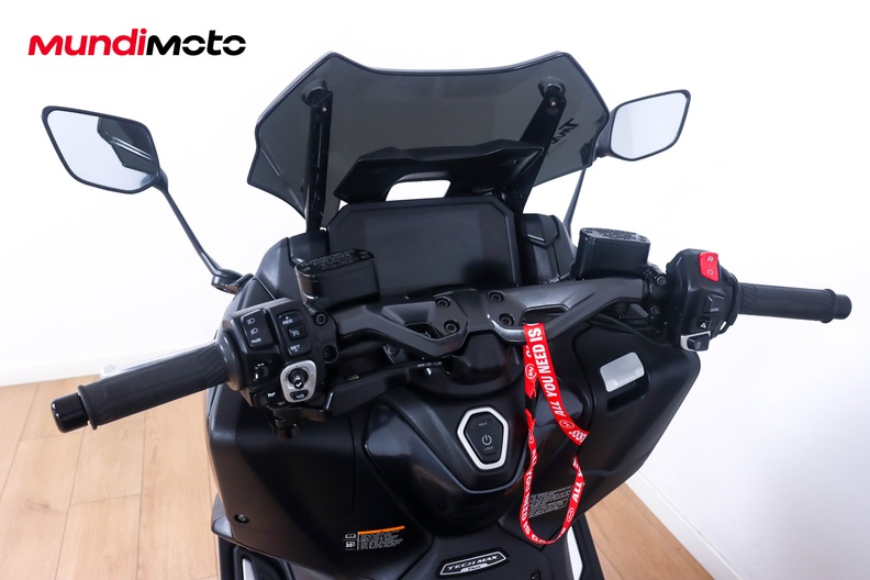 Motorbike image 10