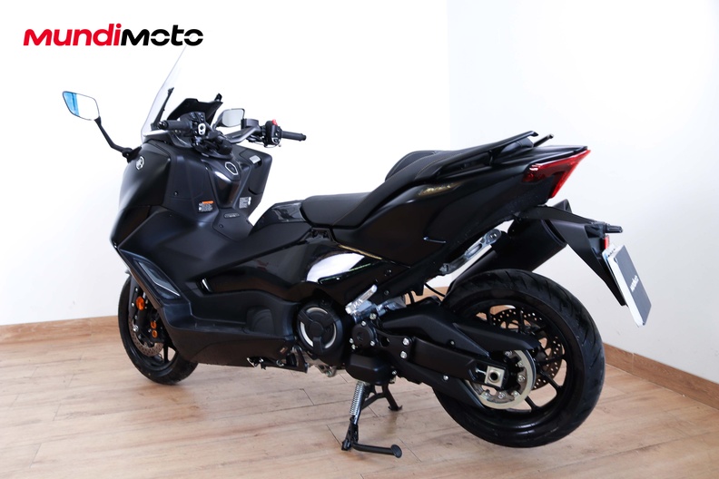 Motorbike image 7