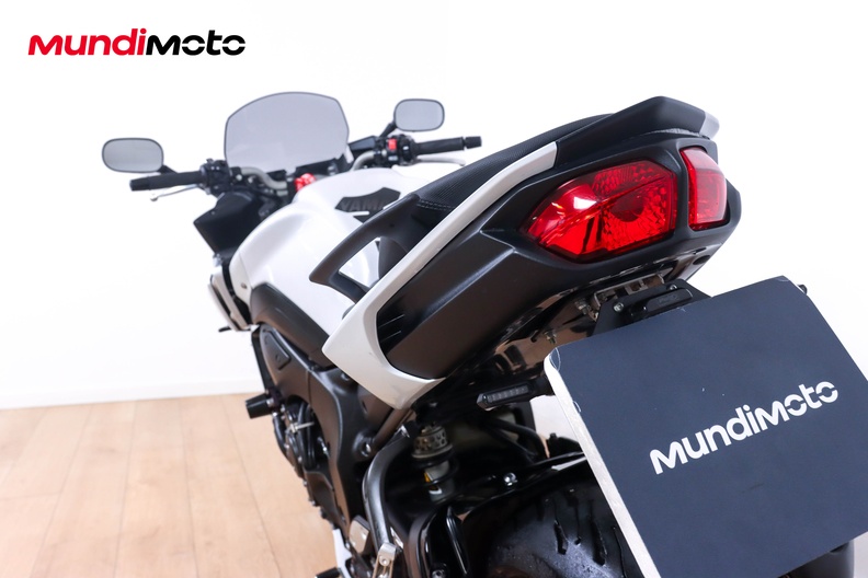 Motorbike image 9