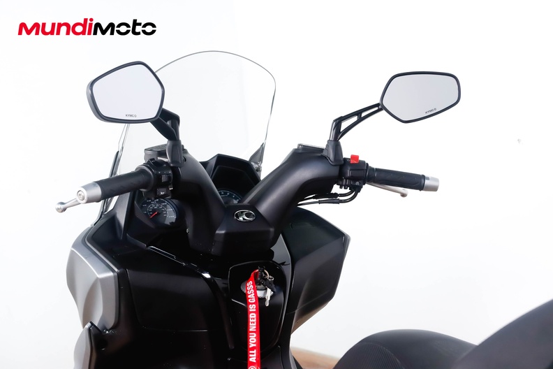 Motorbike image 10