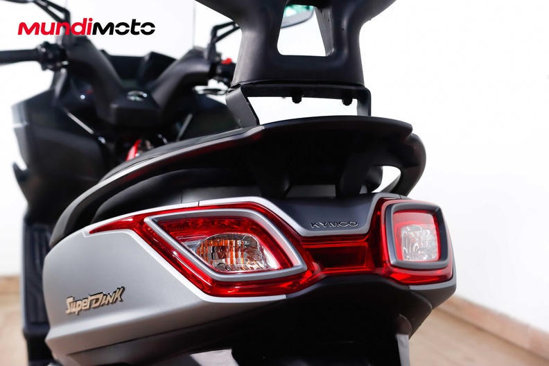 Motorbike image 9