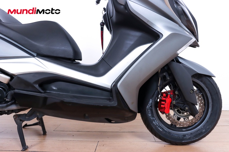 Motorbike image 12