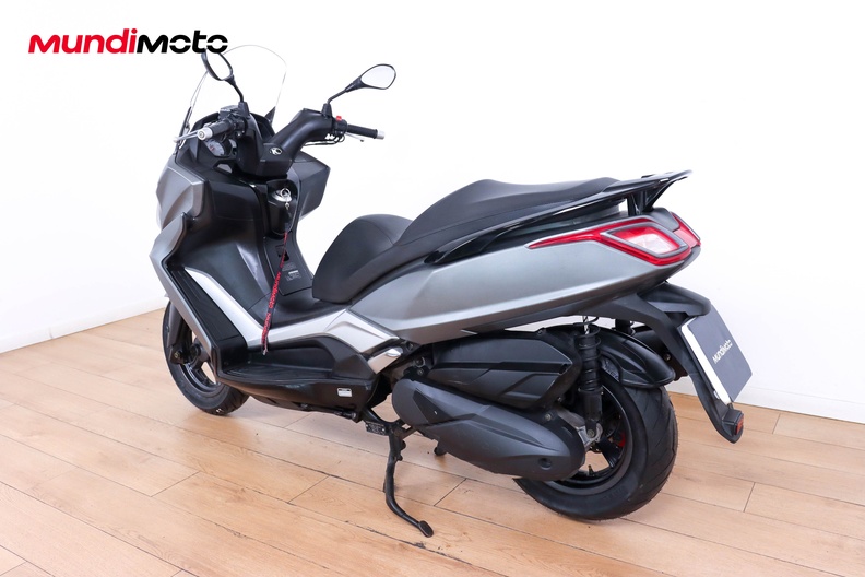 Motorbike image 6