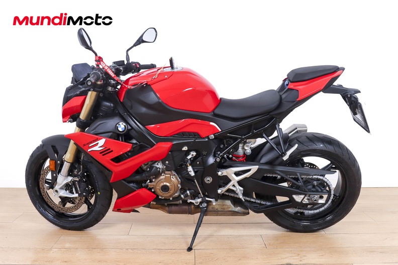 Motorbike image 5