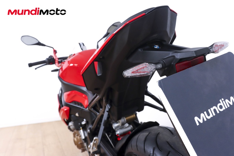 Motorbike image 9