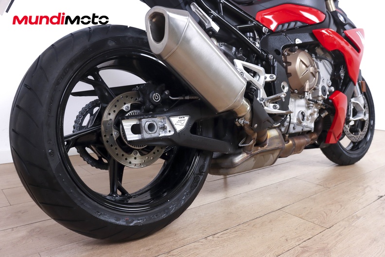 Motorbike image 3