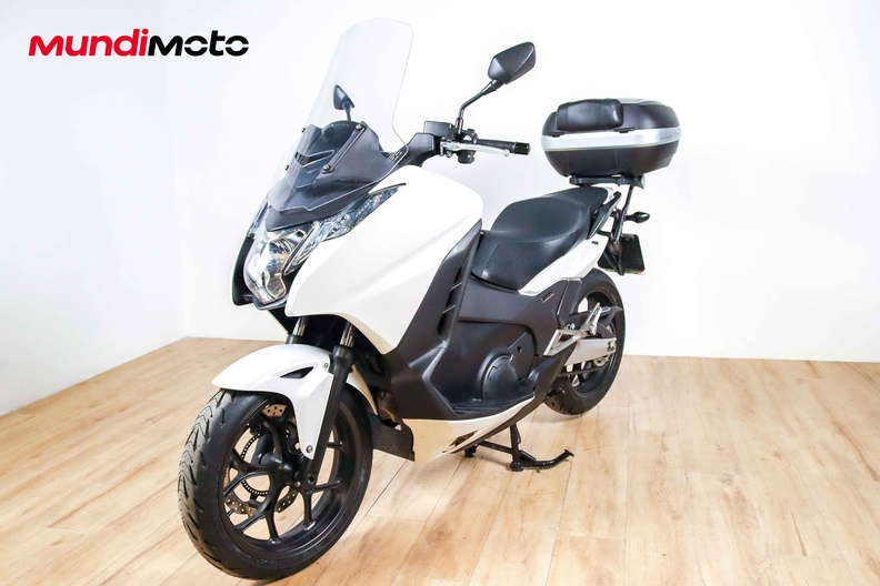 Motorbike image 7