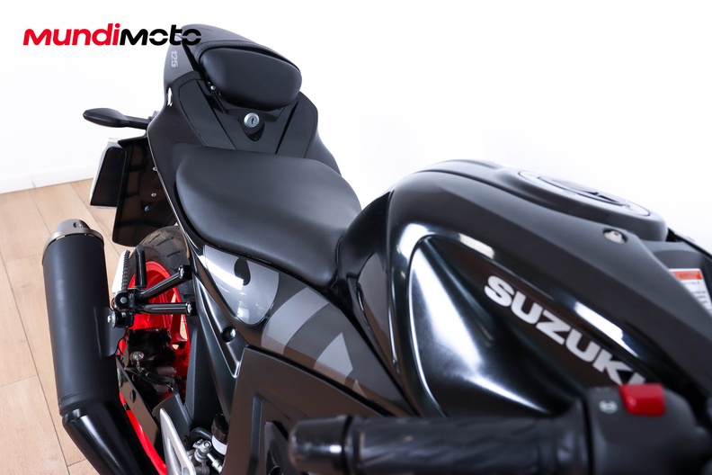 Motorbike image 12