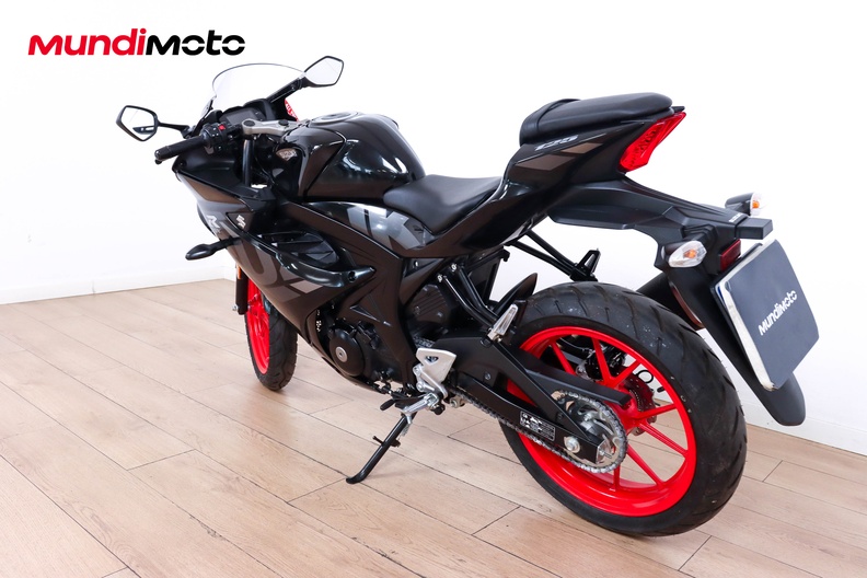 Motorbike image 6