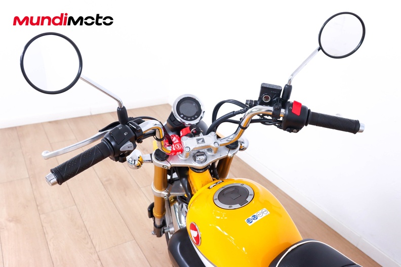 Motorbike image 10
