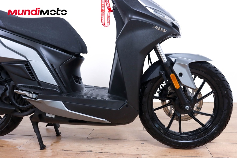 Motorbike image 12