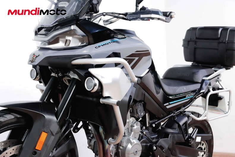 Motorbike image 8