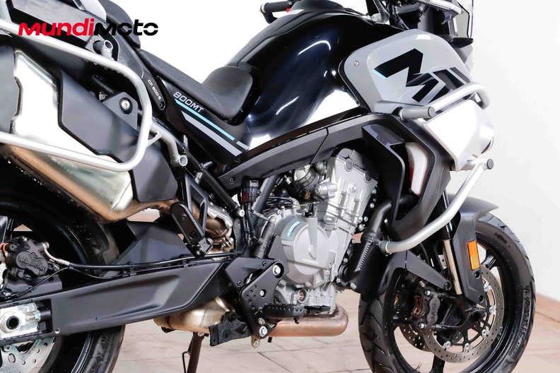 Motorbike image 3