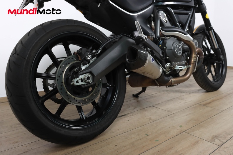 Motorbike image 3