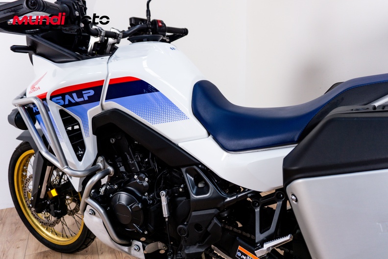 Motorbike image 8