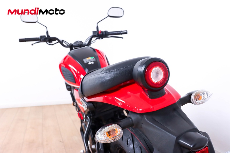 Motorbike image 9