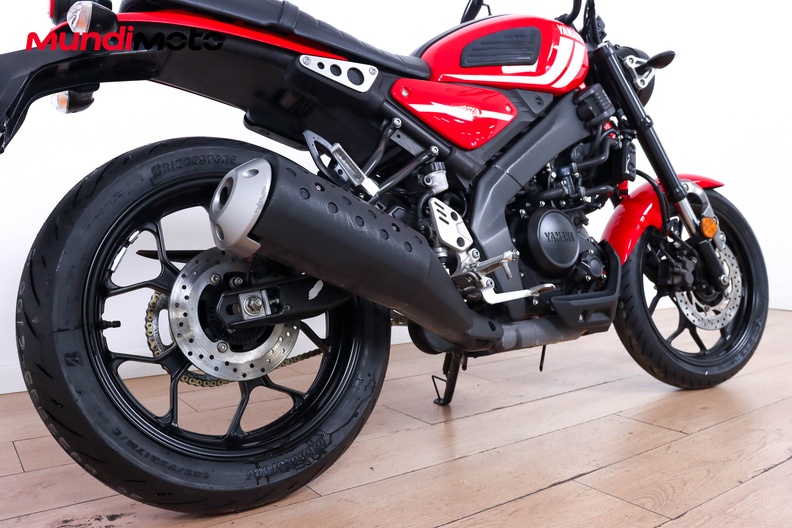 Motorbike image 3