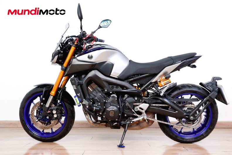Motorbike image 5