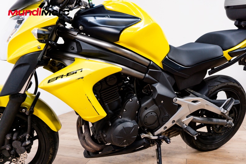 Motorbike image 9