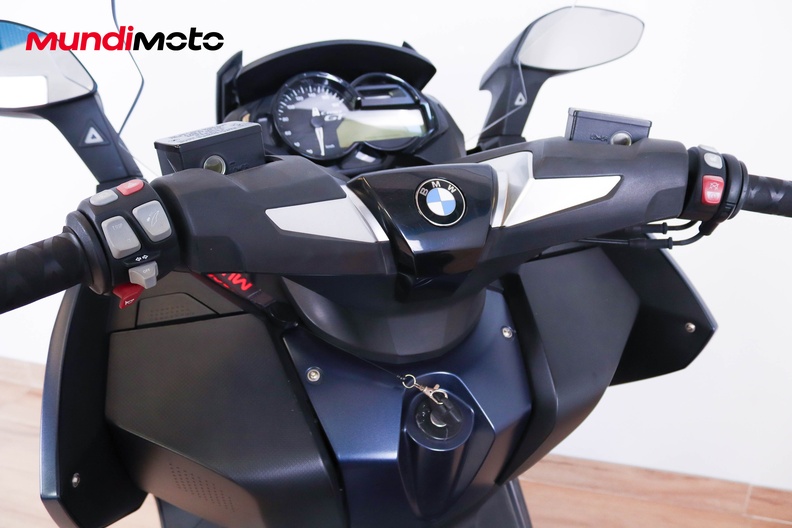 Motorbike image 10