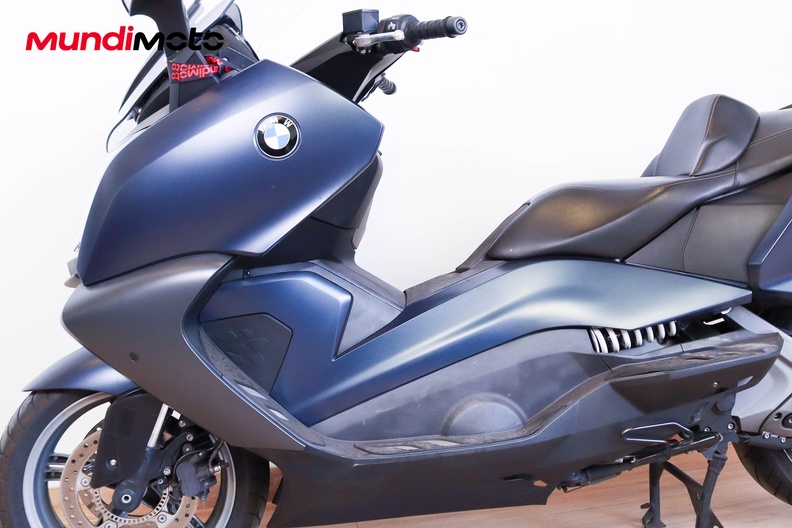Motorbike image 9