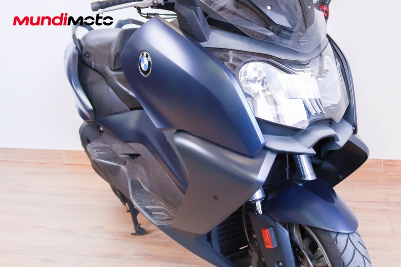 Motorbike image 4