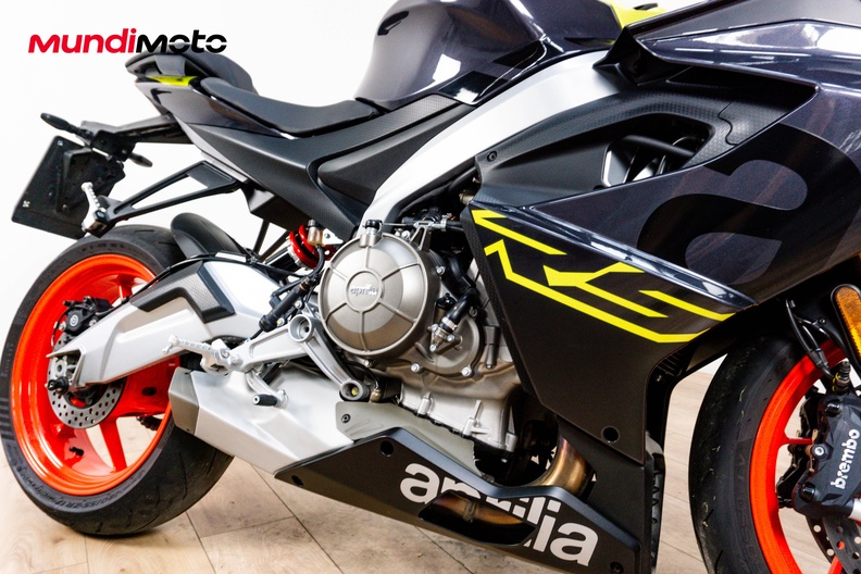 Motorbike image 4
