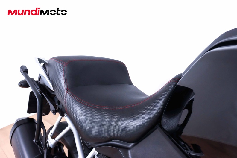 Motorbike image 13
