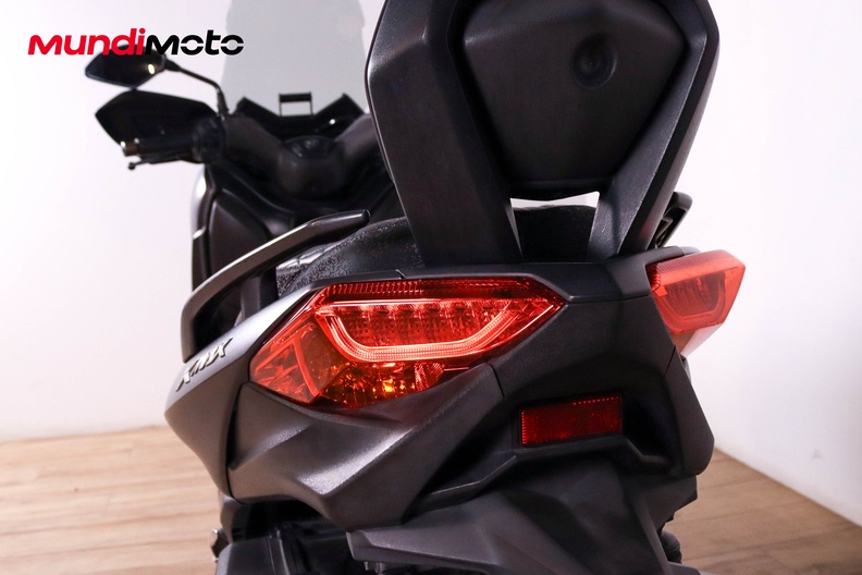 Motorbike image 9