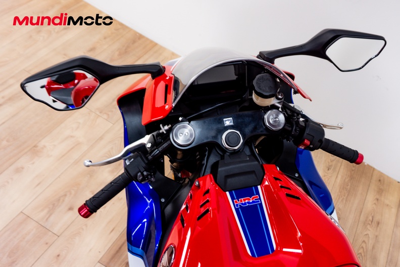 Motorbike image 10