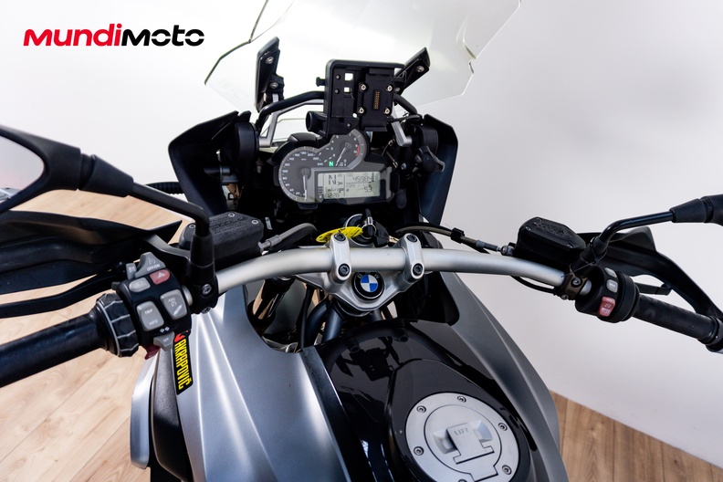 Motorbike image 10