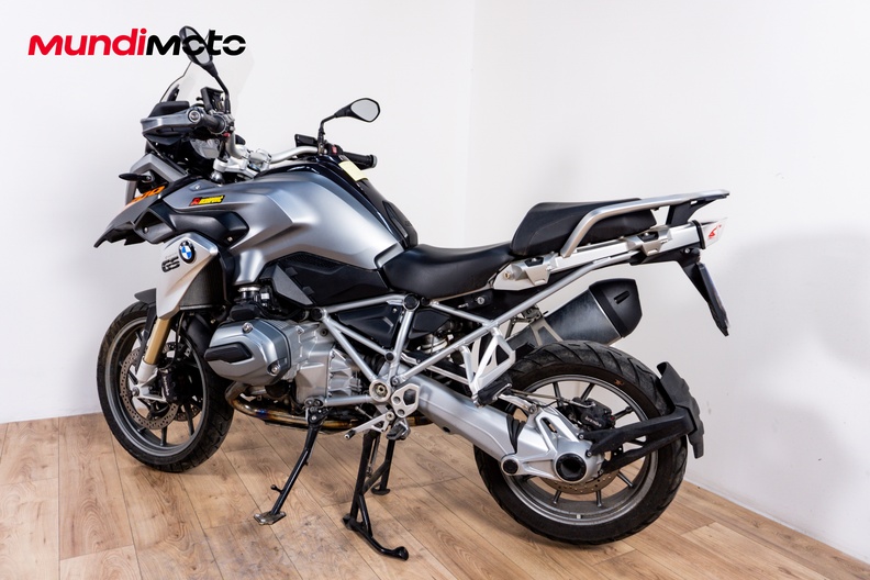Motorbike image 7