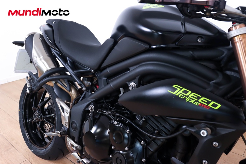 Motorbike image 12