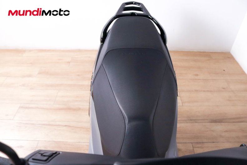 Motorbike image 12